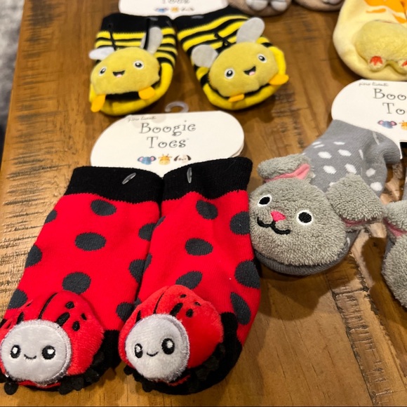 Lot Of 8 Pair Boogie Toes Socks Size 0-1 New W Tags rattle Various - Picture 4 of 7